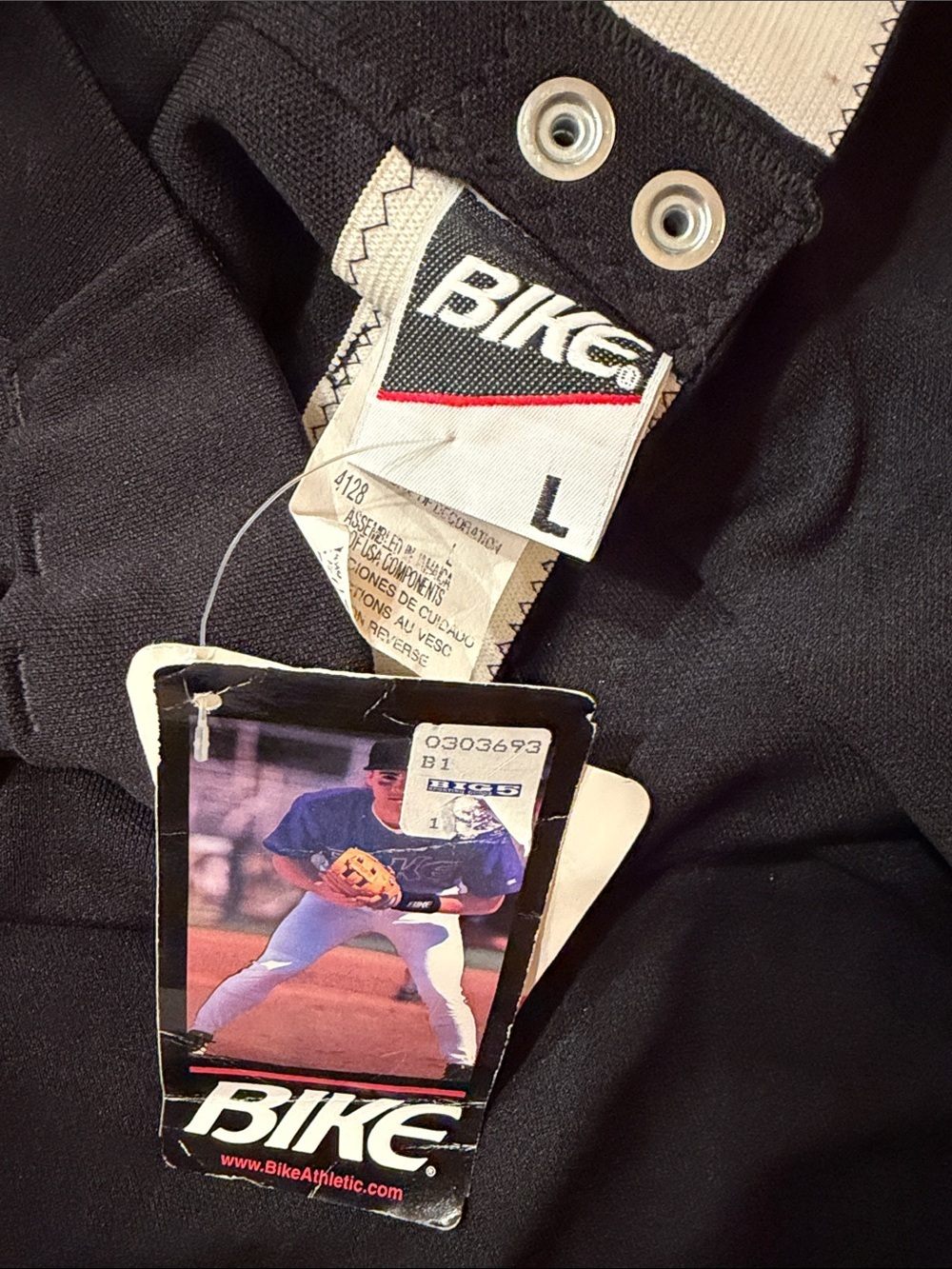 Men's new with tags Black baseball Pants with Elastic Cuffs - Picture 2 of 3